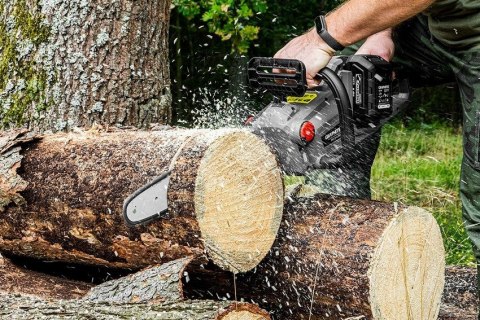 PILARKA ŁAŃCUCHOWA SPALINOWA 1.8KW PILARKA ŁAŃCUCHOWA SPALINOWA 1.8KW