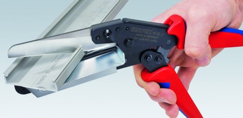 NOŻYCE DO TWORZYWA SZTUCZNEGO 110MM NOŻYCE DO TWORZYWA SZTUCZNEGO 110MM