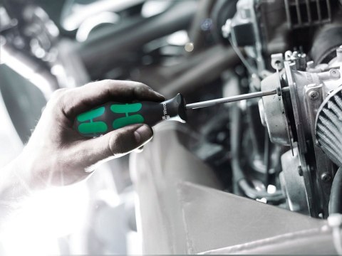 ZESTAW WKRĘTAKÓW KRAFTFORM LASERTIP + WIESZAK, 7 CZĘŚĆ ZESTAW WKRĘTAKÓW KRAFTFORM LASERTIP + WIESZAK, 7 CZĘŚĆ